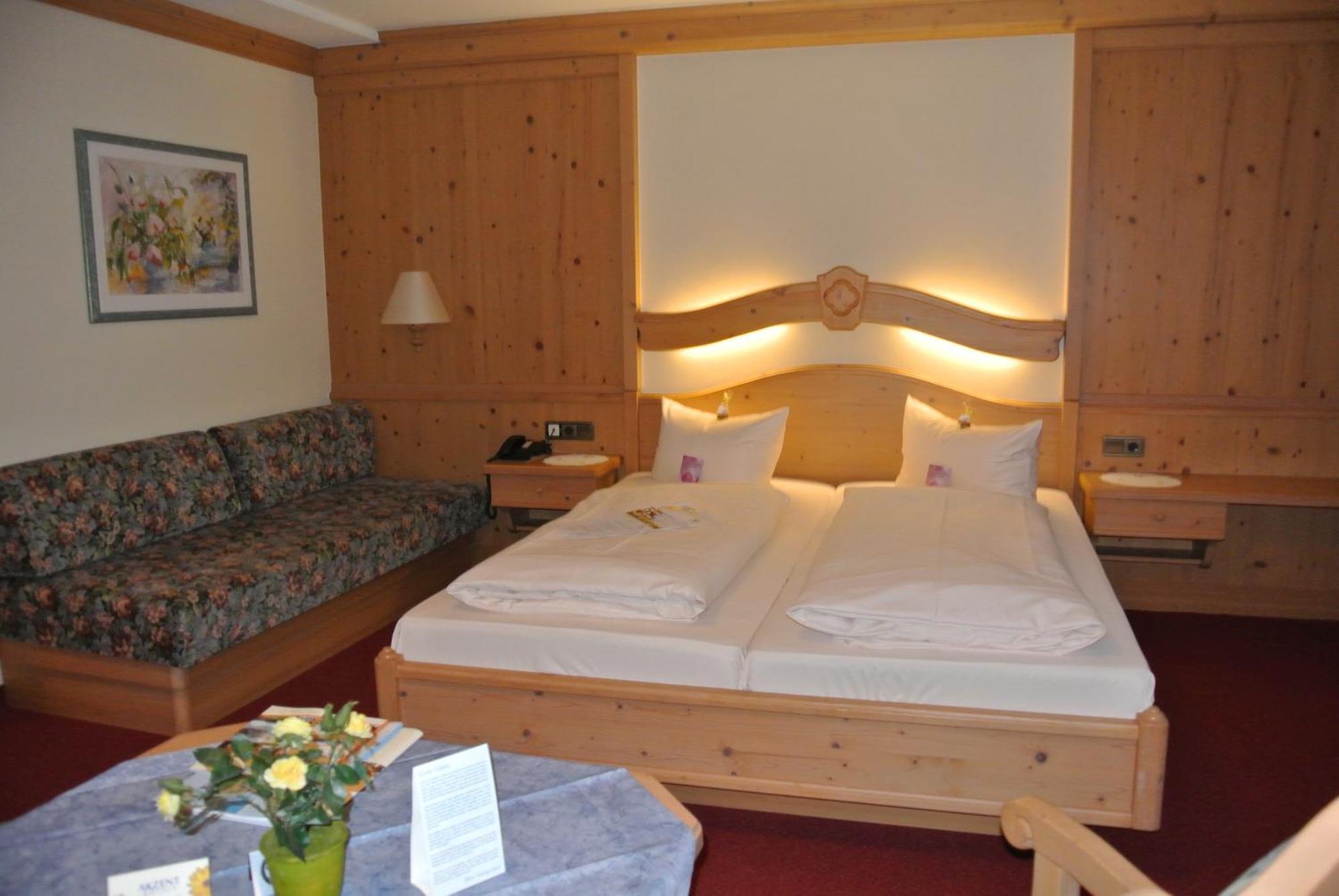 Akzent Hotel Am Bach ดัทเทลบาค ภายนอก รูปภาพ