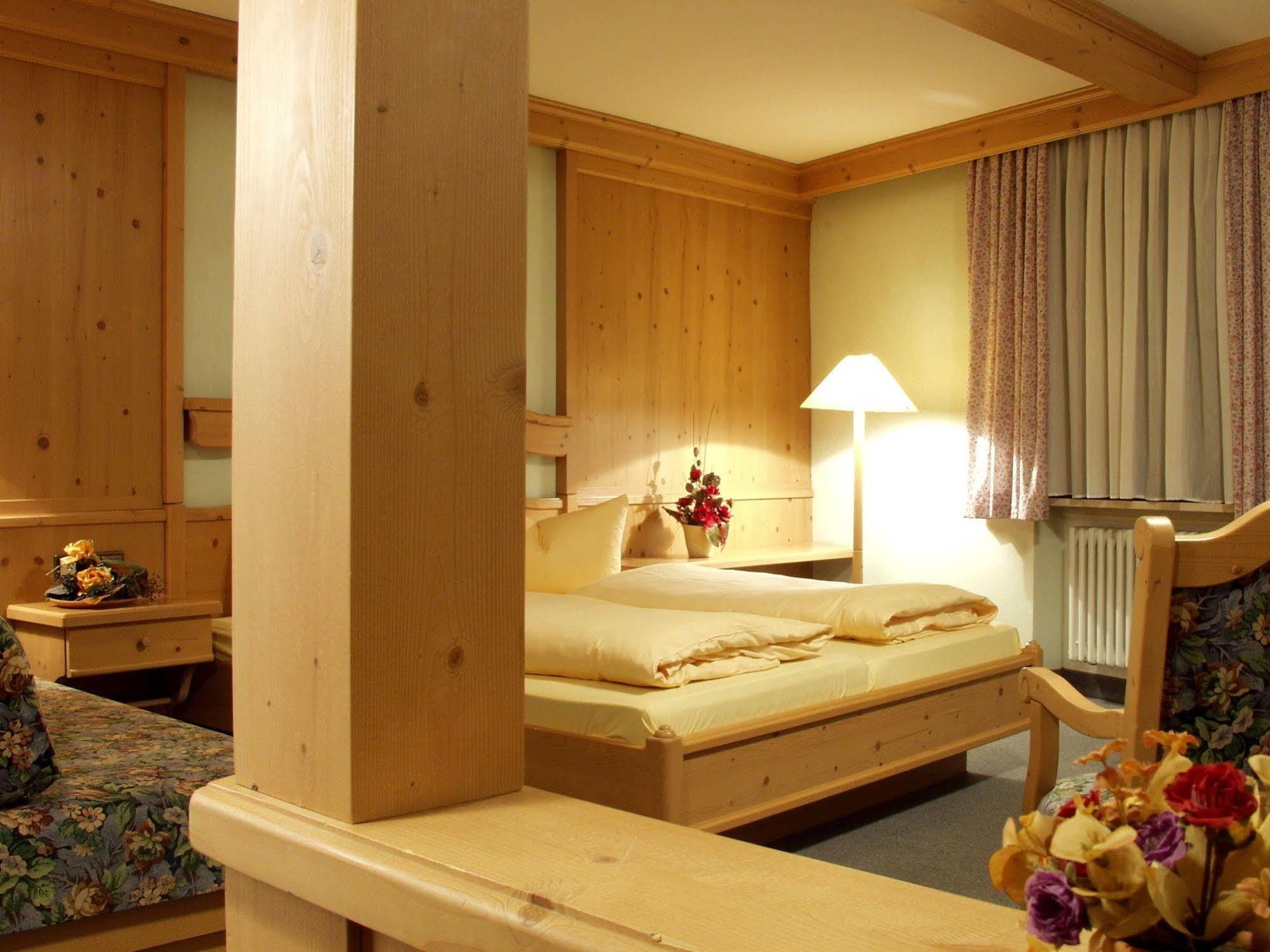 Akzent Hotel Am Bach ดัทเทลบาค ภายนอก รูปภาพ